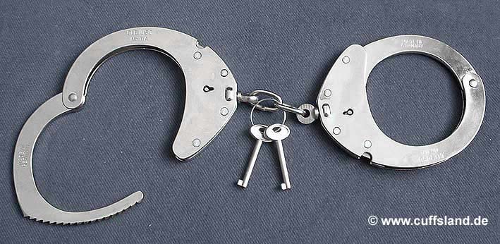 Handcuffs No4 Handfesseln Original deutsche Polizei CLEJUSO Handschellen